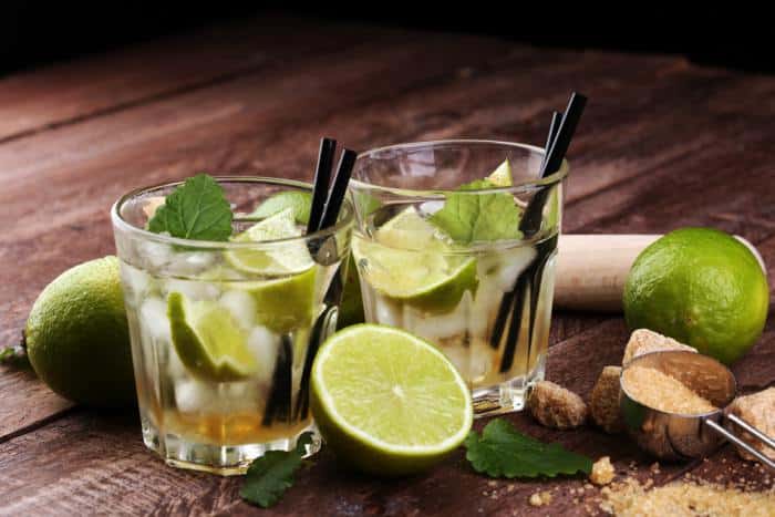 How to make caipirinha