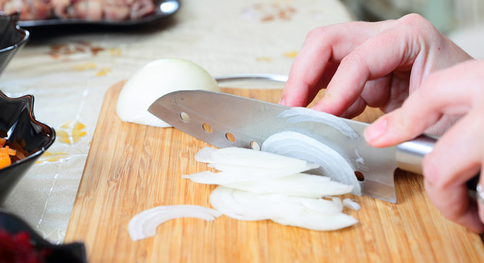 cortar cebolla en rodajas
