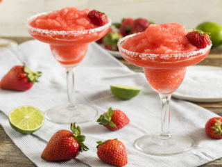 Margarita de fresa. Receta mexicana