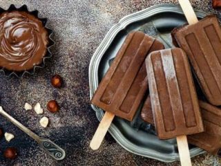 Paletas de chocolate de hielo. Receta fácil