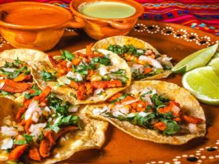 Tacos al pastor. Receta mexicana sencilla