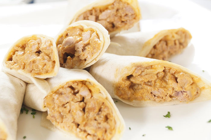 Fajitas de pollo con papas en crema. Receta fácil