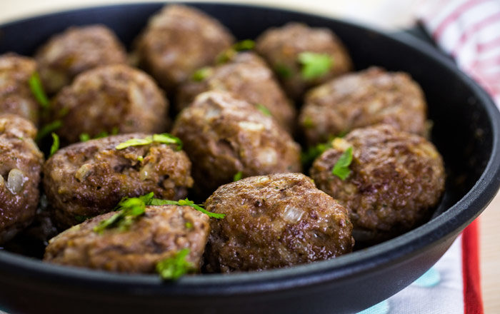 Albóndigas con champiñones. Receta fácil