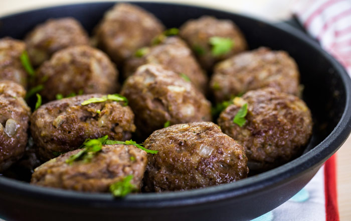 Albóndigas con champiñones. Receta fácil