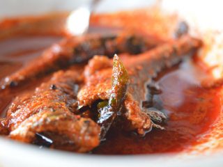 Huazontles Capeados en Salsa. Receta fácil