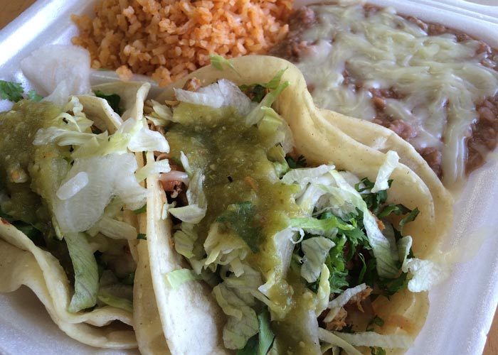 Tacos de Chapulines al Mojo de Ajo. Receta mexicana