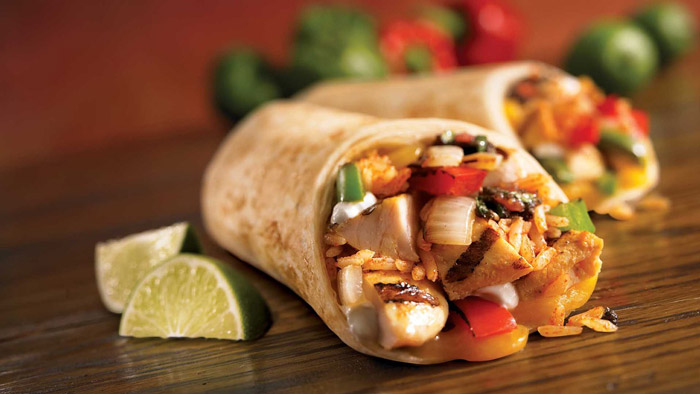 Fajitas de Pollo con Guacamole. Receta mexicana rápida