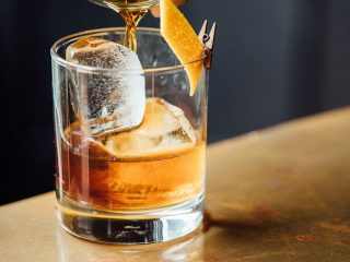 Tepache de piña. Receta mexicana tradicional