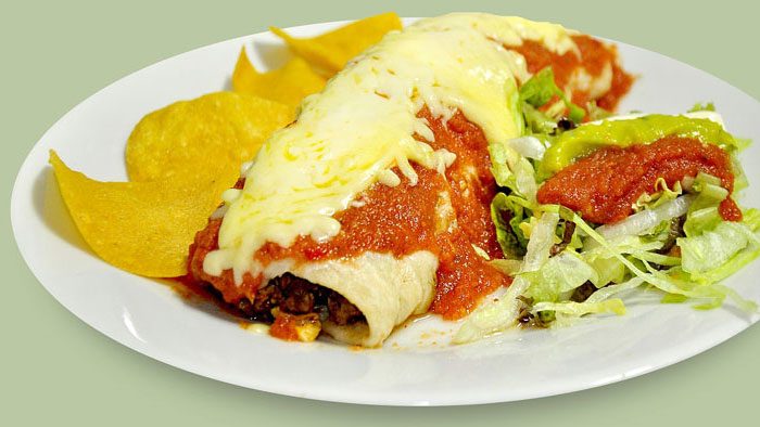Enchiladas de longaniza. Receta mexicana fácil