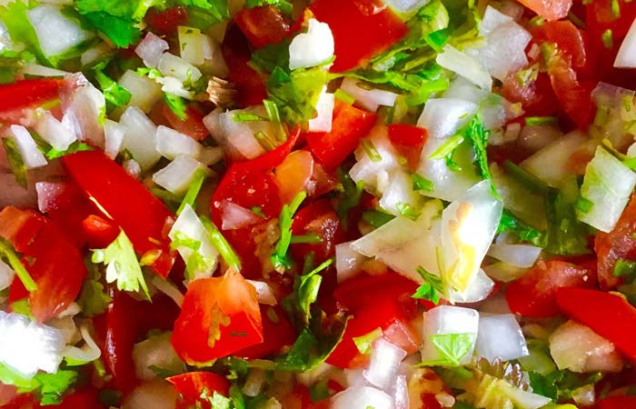 Ensalada de Nopales. Receta mexicana fácil