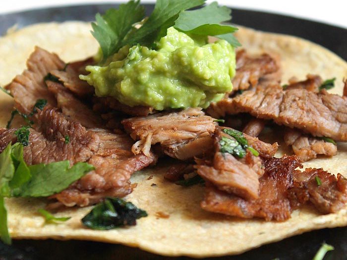 Tacos de Carnitas. Receta mexicana tradicional