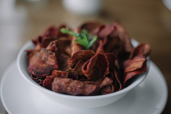 Chips de Betabel y Camote. Receta fácil