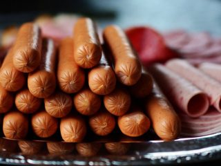 Discada de carnes frías. Receta mexicana