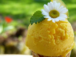 Helado de mango. Receta fácil