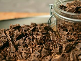 Chocolate con grillos. Receta sencilla