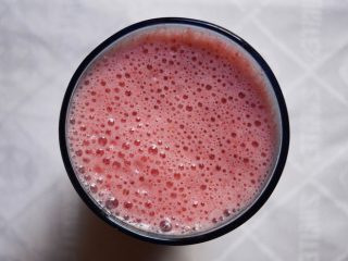 Agua de Piña y Fresa. Receta fácil
