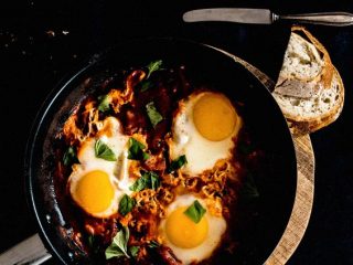 Huevos navegantes. Receta fácil