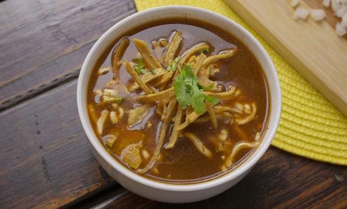 Sopa Azteca de Frijoles. Receta mexicana