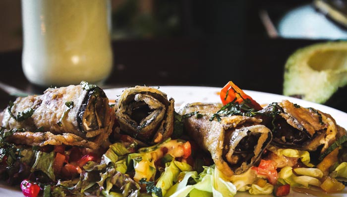 Tamales de Frijol en Mole Pipián. Receta mexicana