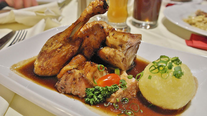 Pollo Almendrado. Receta mexicana fácil