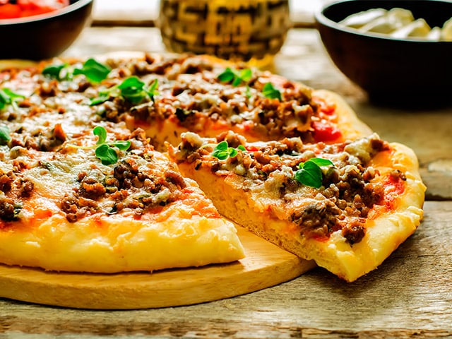 Pizza de Carne Picada y Bacón