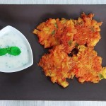 Pakoras con salsa de yogur