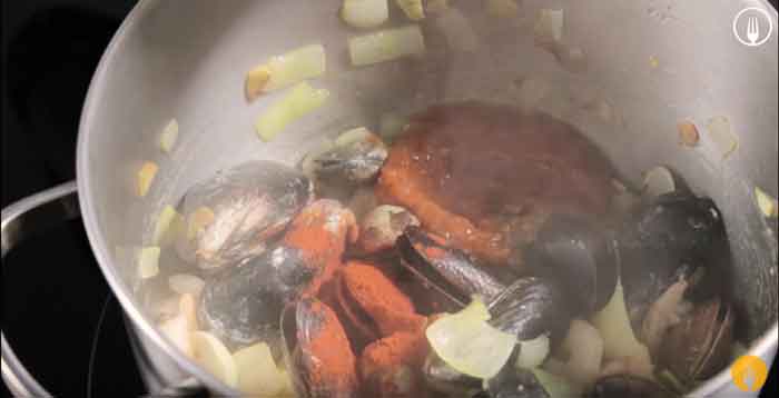 sopa de pescado y marisco facil