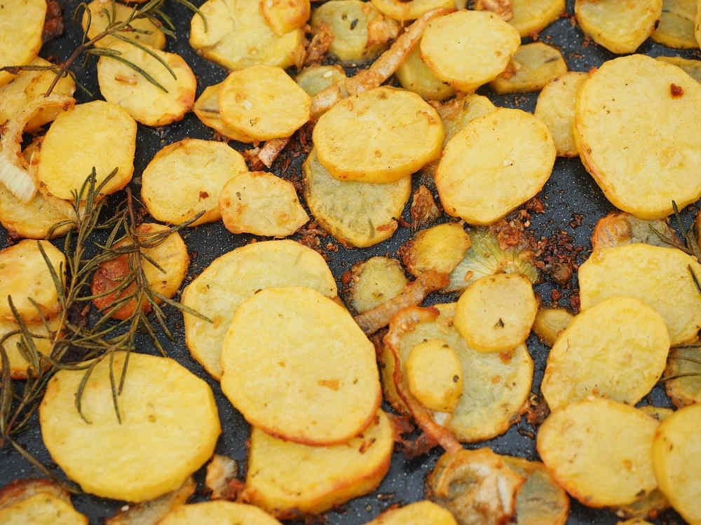 Patatas a lo pobre. Receta de Almería