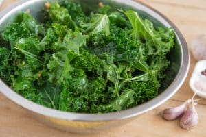 Col rizada o Kale: Descubre todos los beneficios de este superalimento