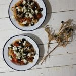 Pasta griega con verduras y queso feta