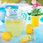 Beber agua con limón por las mañanas: beneficios y contraindicaciones