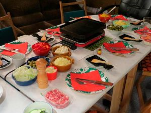 Mesa para comer raclette