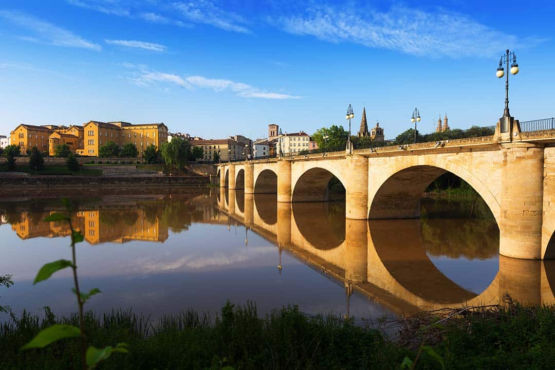 Puente de piedra en Logroño
