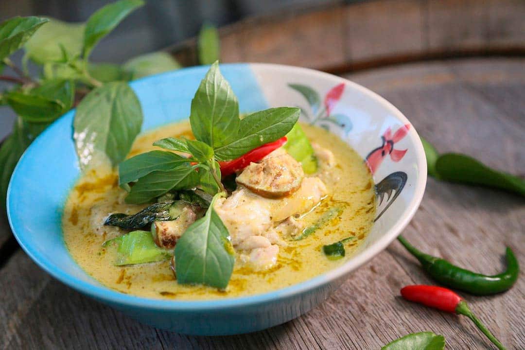 Curry verde típico de la comida tailandesa