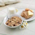 Desayunar saludable: diferencias entre granola, muesli o cereales